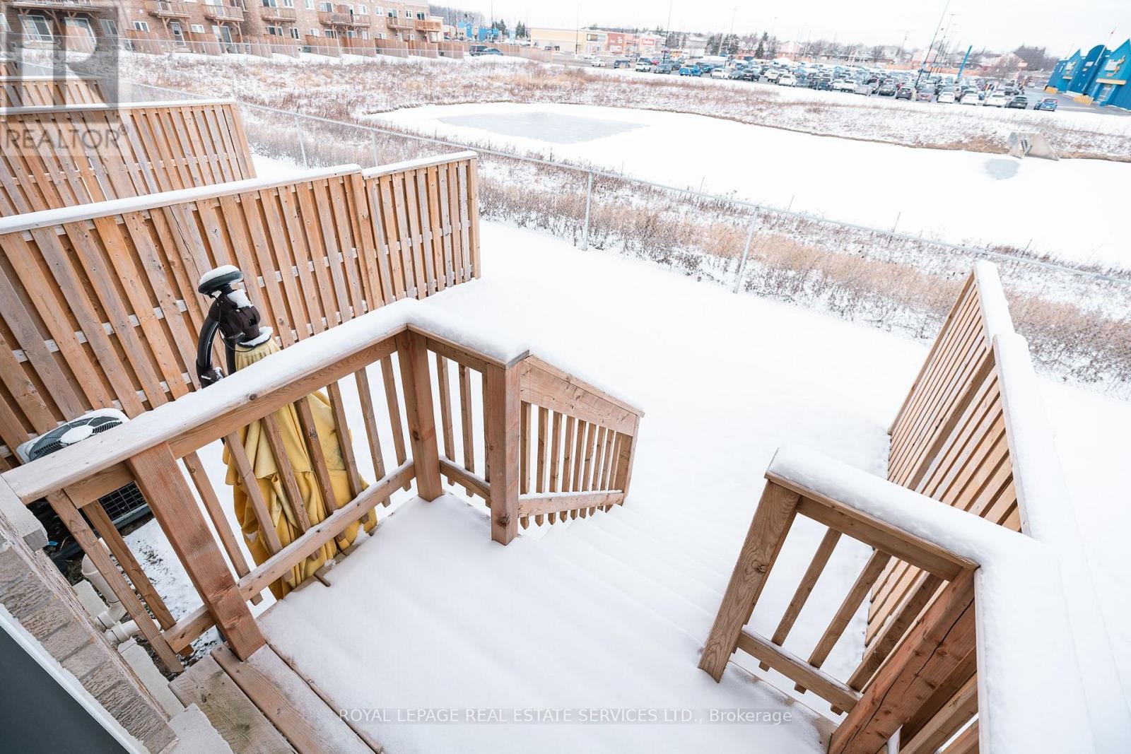 












116 LAGUNA VILLAGE CRESCENT

,
Hamilton,




Ontario
L0R1P0

