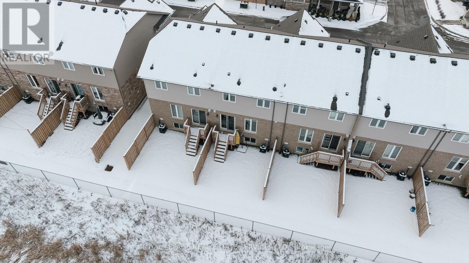 












116 LAGUNA VILLAGE CRESCENT

,
Hamilton,




Ontario
L0R1P0

