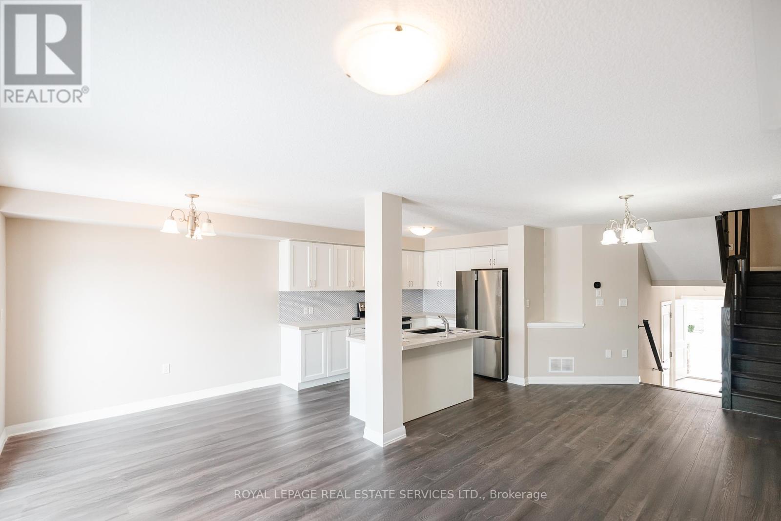 












116 LAGUNA VILLAGE CRESCENT

,
Hamilton,




Ontario
L0R1P0


