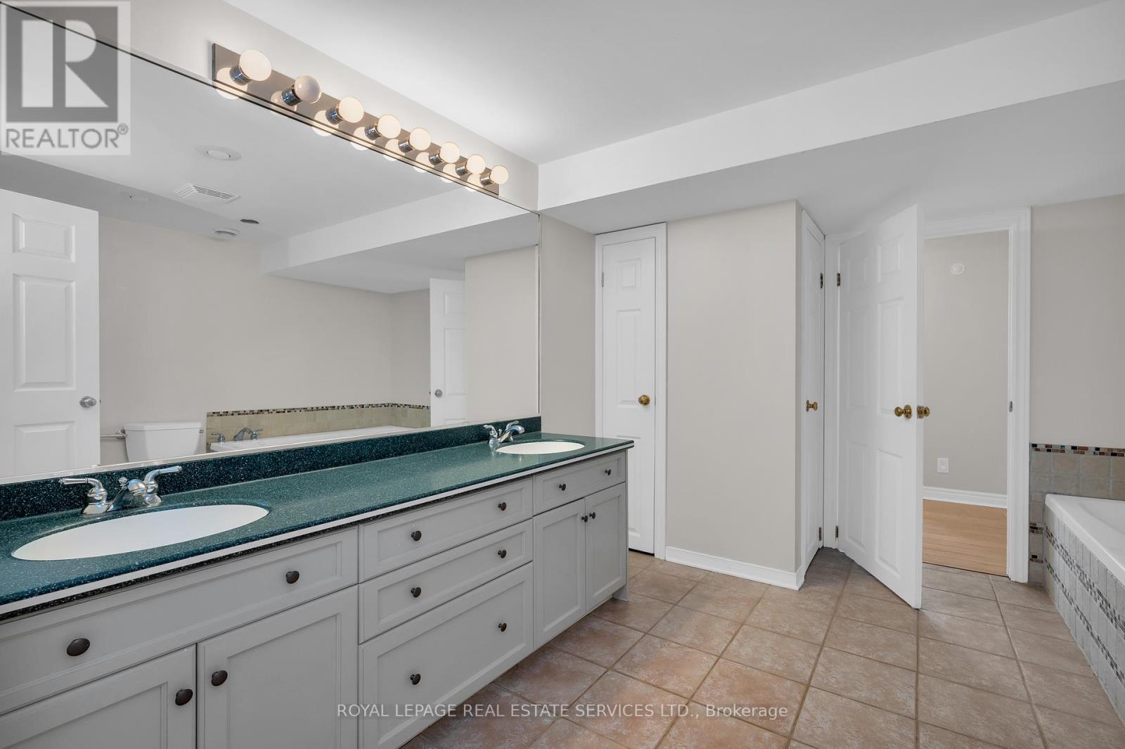 












199 NIAGARA STREET

,
Niagara-on-the-Lake,




Ontario
L0S1J0

