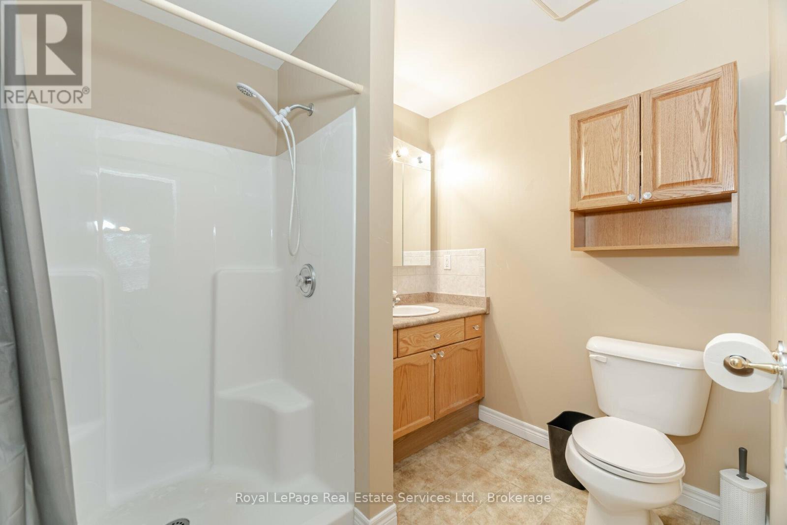 












406 - 12 ST ANDREW STREET

,
Norfolk (Port Dover),




Ontario
N0A1N1

