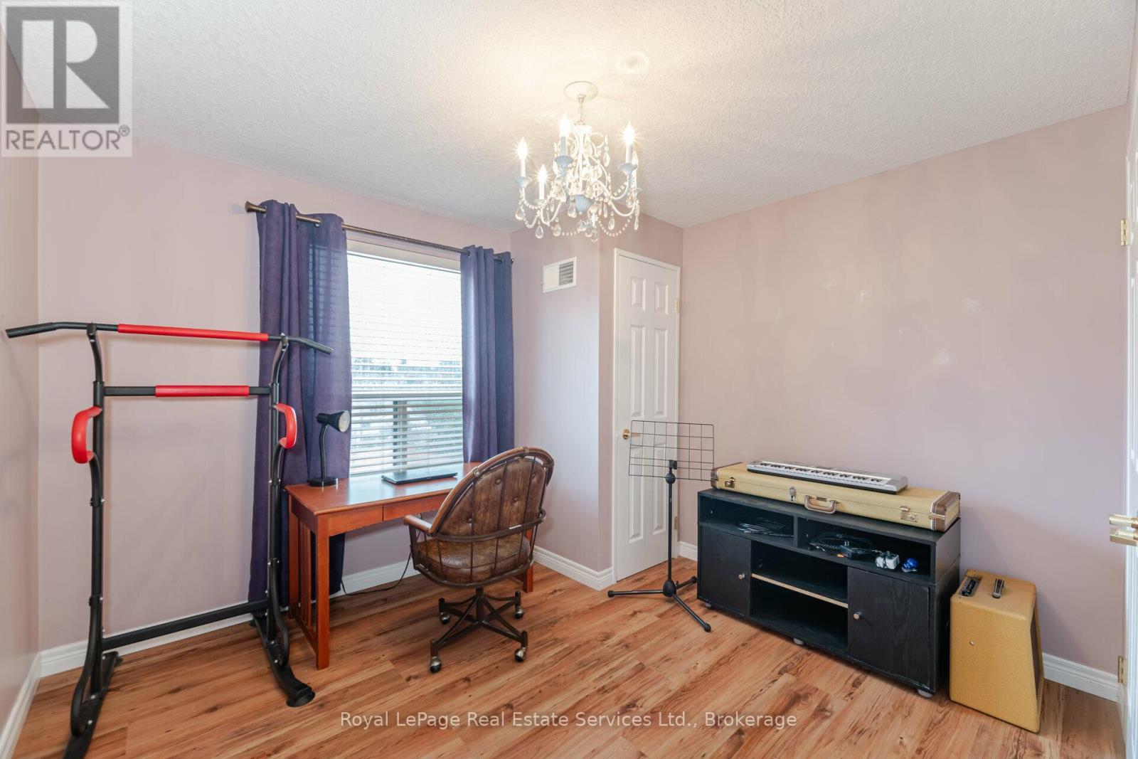 












406 - 12 ST ANDREW STREET

,
Norfolk (Port Dover),




Ontario
N0A1N1

