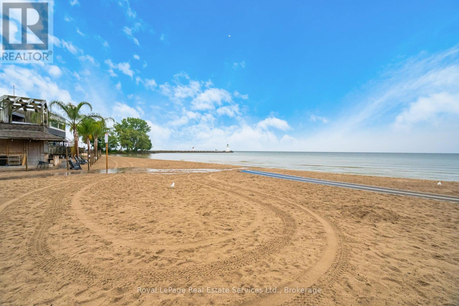 












406 - 12 ST ANDREW STREET

,
Norfolk (Port Dover),




Ontario
N0A1N1

