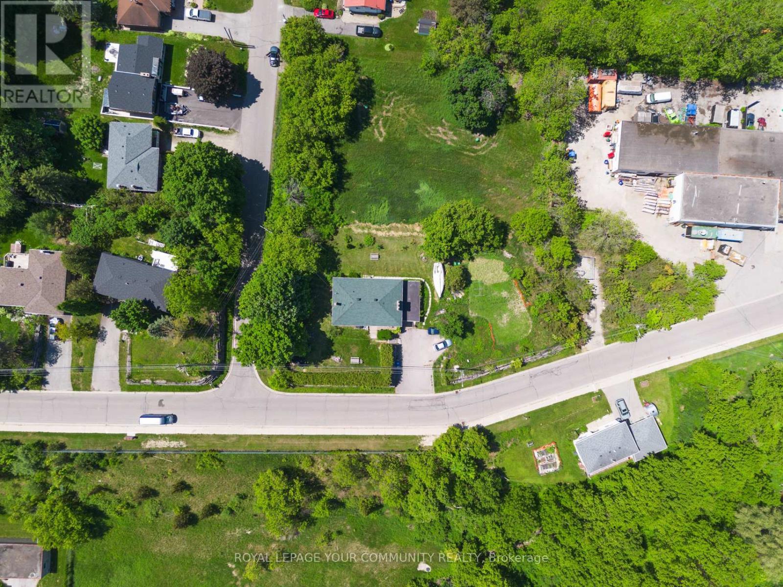 












58 OLD KING ROAD

,
Caledon,




Ontario
L7E3J5

