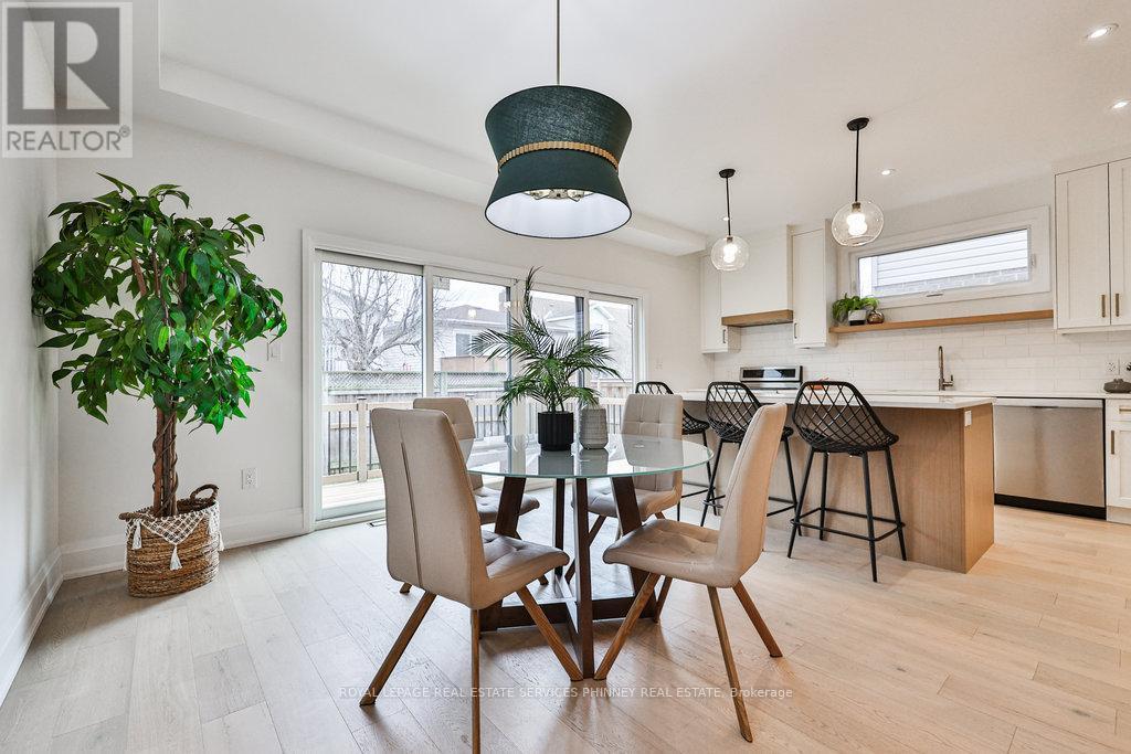 












28 LAKESIDE DRIVE

,
St. Catharines,




Ontario
L2M1P4

