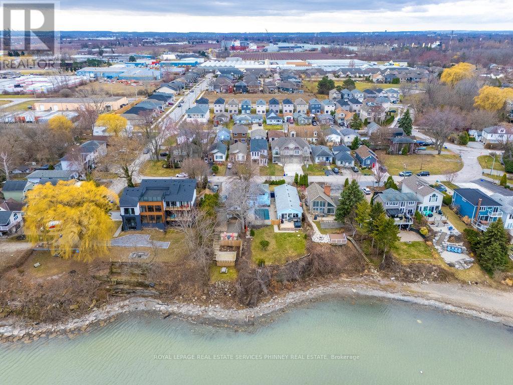 












28 LAKESIDE DRIVE

,
St. Catharines,




Ontario
L2M1P4

