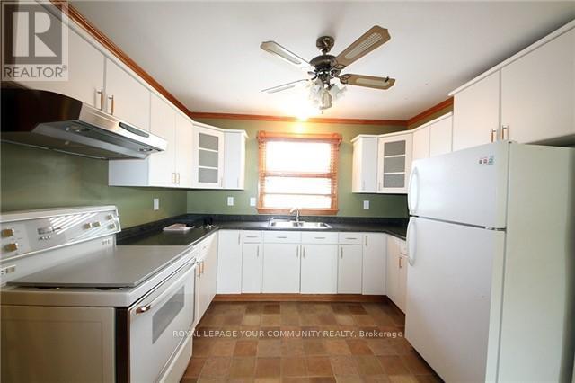 












21 GEORGE STREET

,
Richmond Hill,




Ontario
L4E2V7

