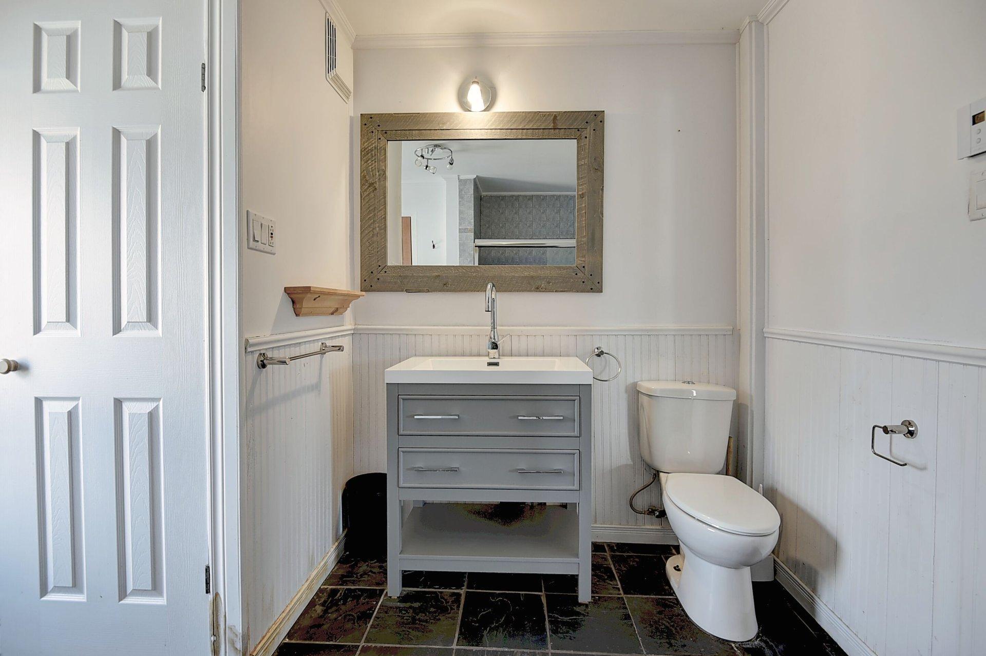









500


Rue Crémazie

,
Berthierville,




QC
J0K1A0

