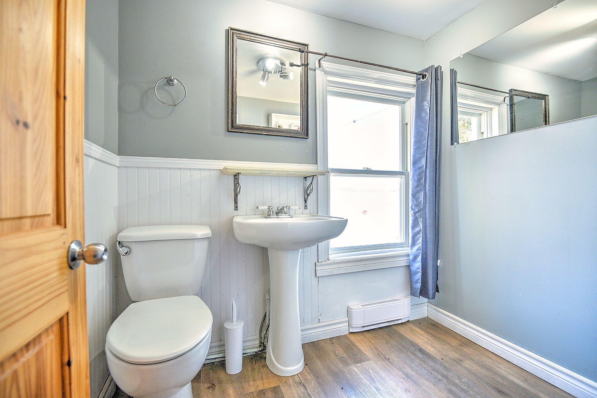 









500


Rue Crémazie

,
Berthierville,




QC
J0K1A0

