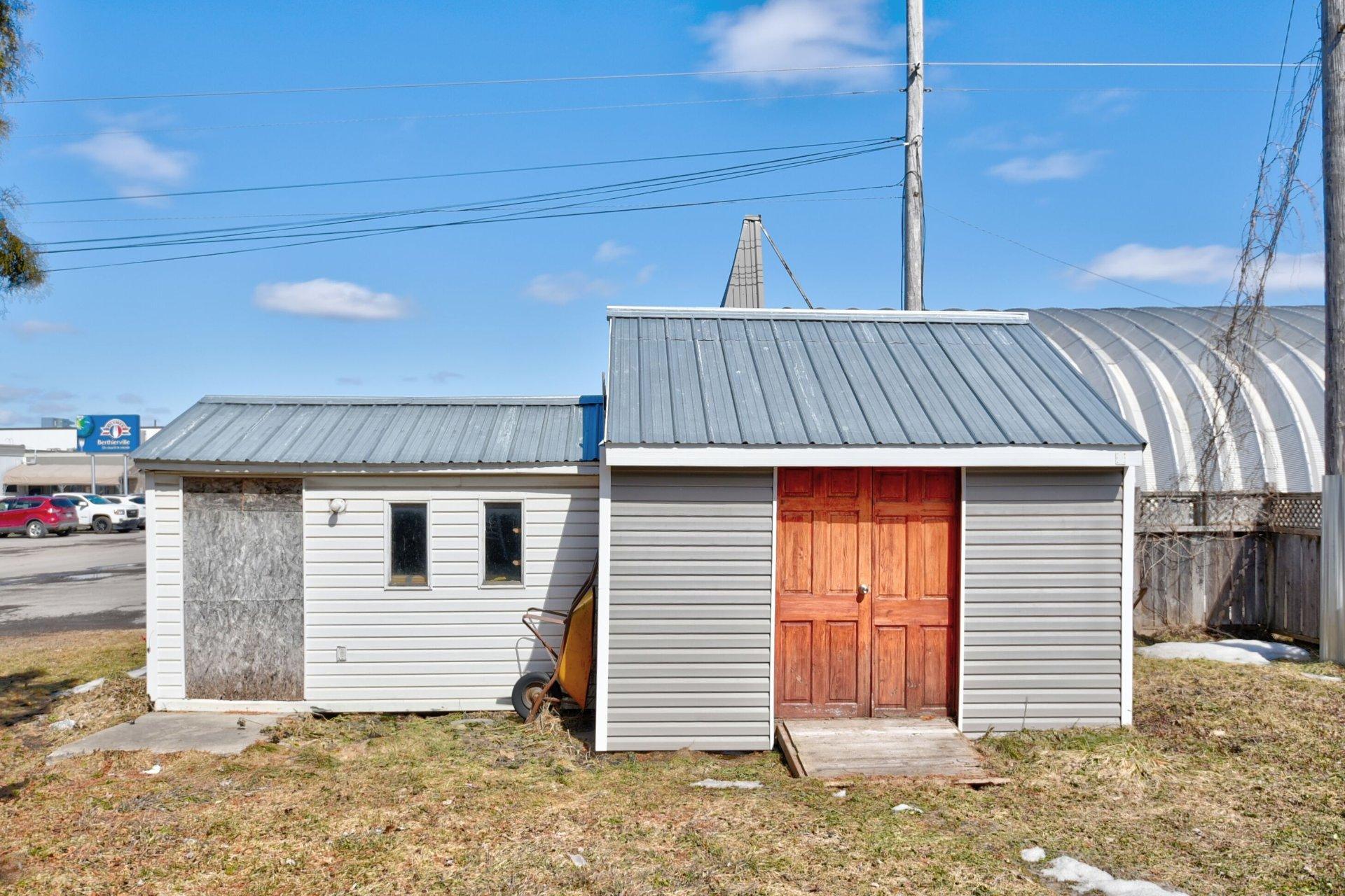









500


Rue Crémazie

,
Berthierville,




QC
J0K1A0

