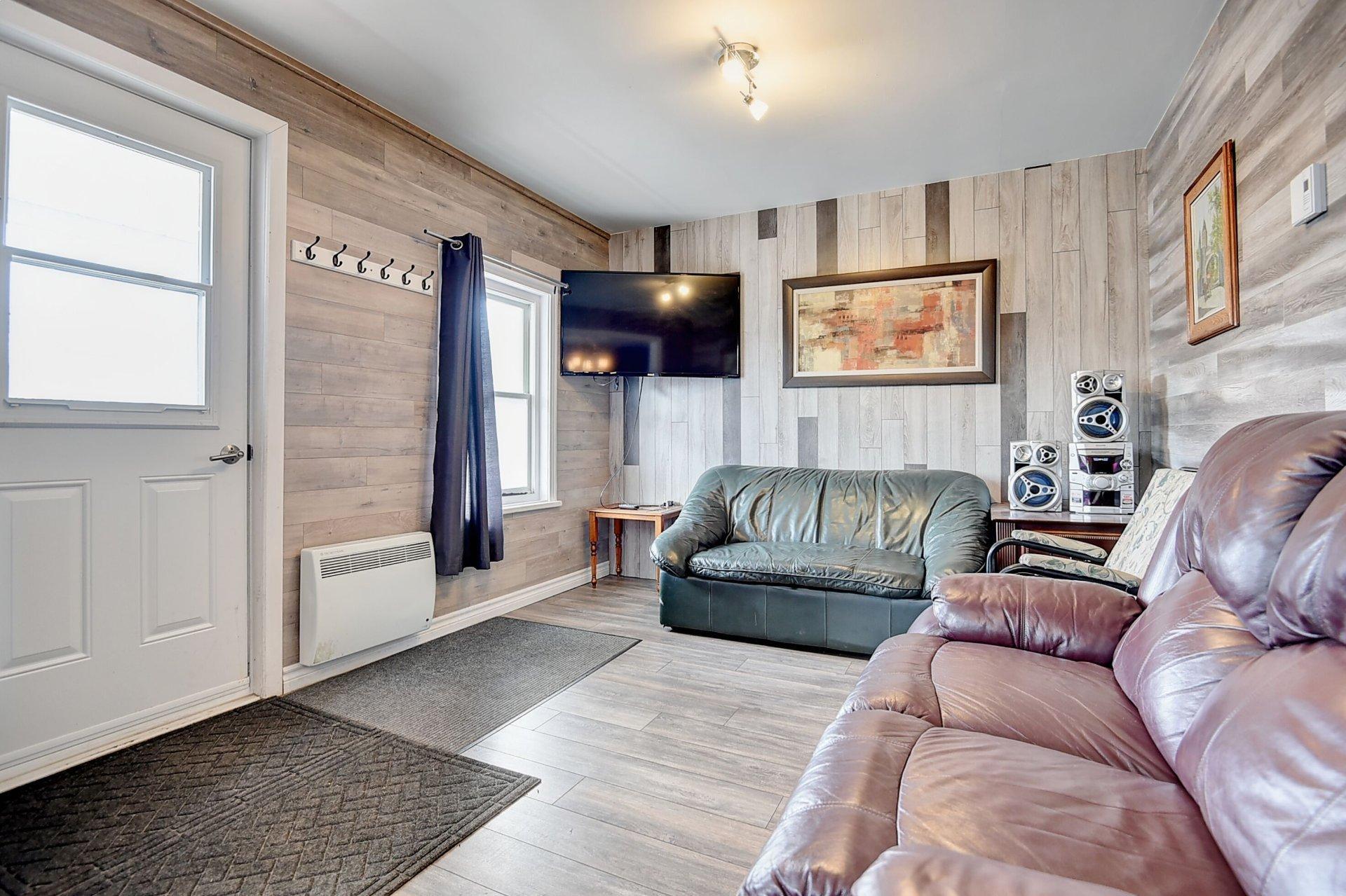 









500


Rue Crémazie

,
Berthierville,




QC
J0K1A0

