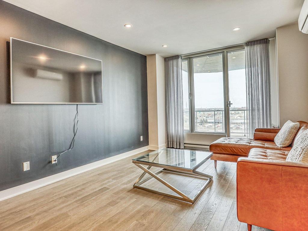 









3647


Av. Jean-Béraud

, 906,
Laval (Chomedey),




QC
H7T0N4

