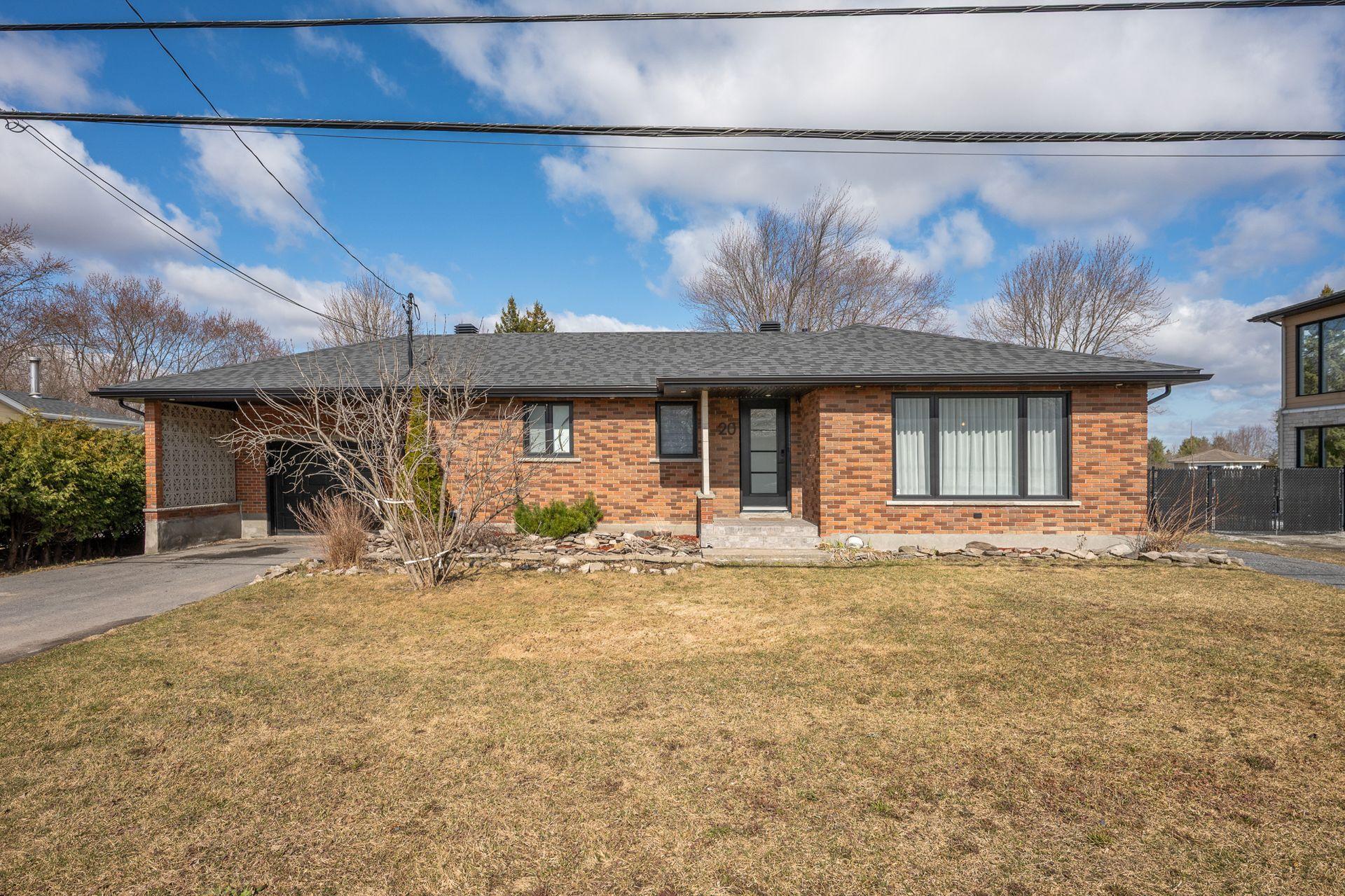 









20


Ch. St-André

,
Saint-Jean-sur-Richelieu,




QC
J2W1T7

