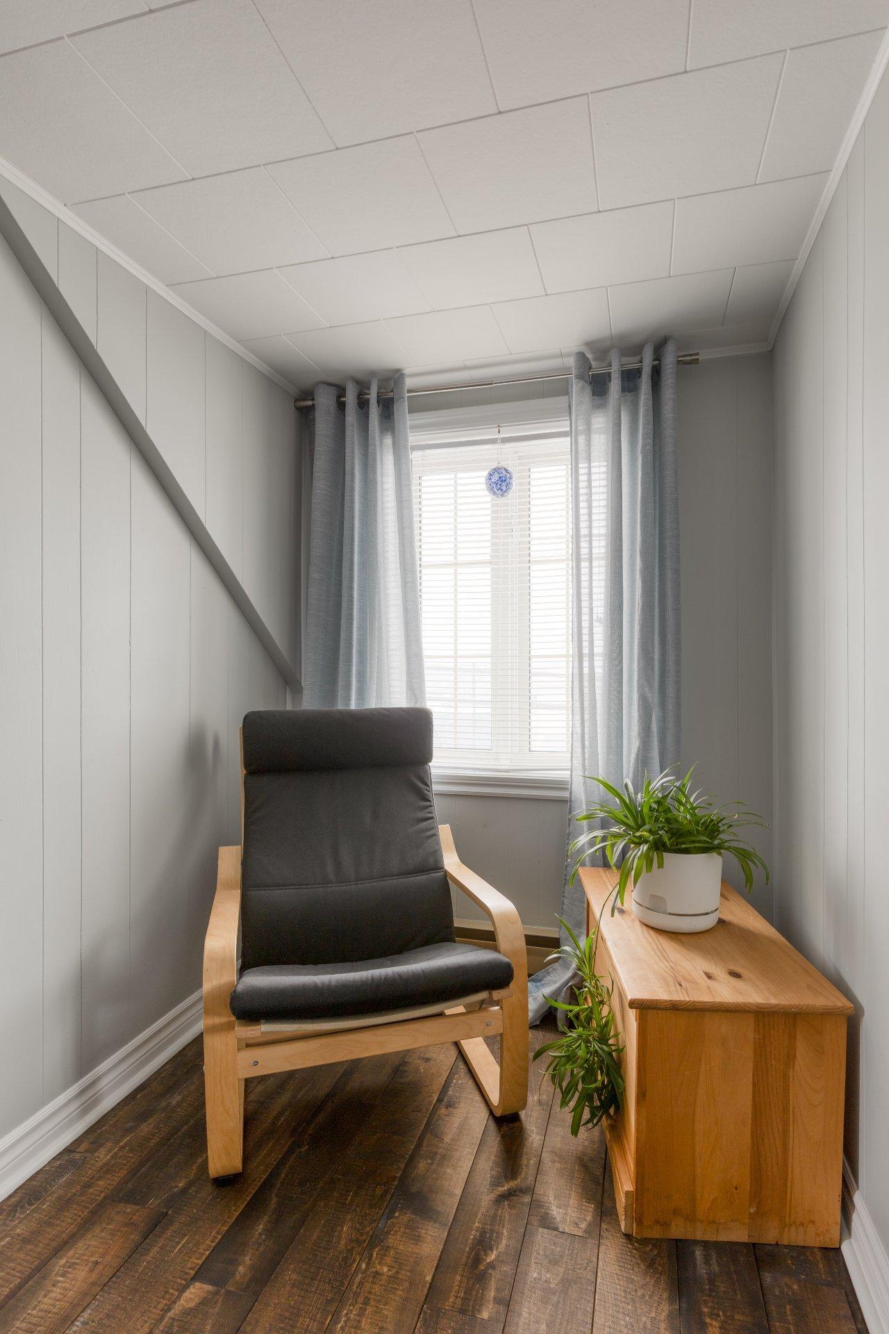 









6250


Rue Principale

,
Saint-Zénon,




QC
J0K3B0

