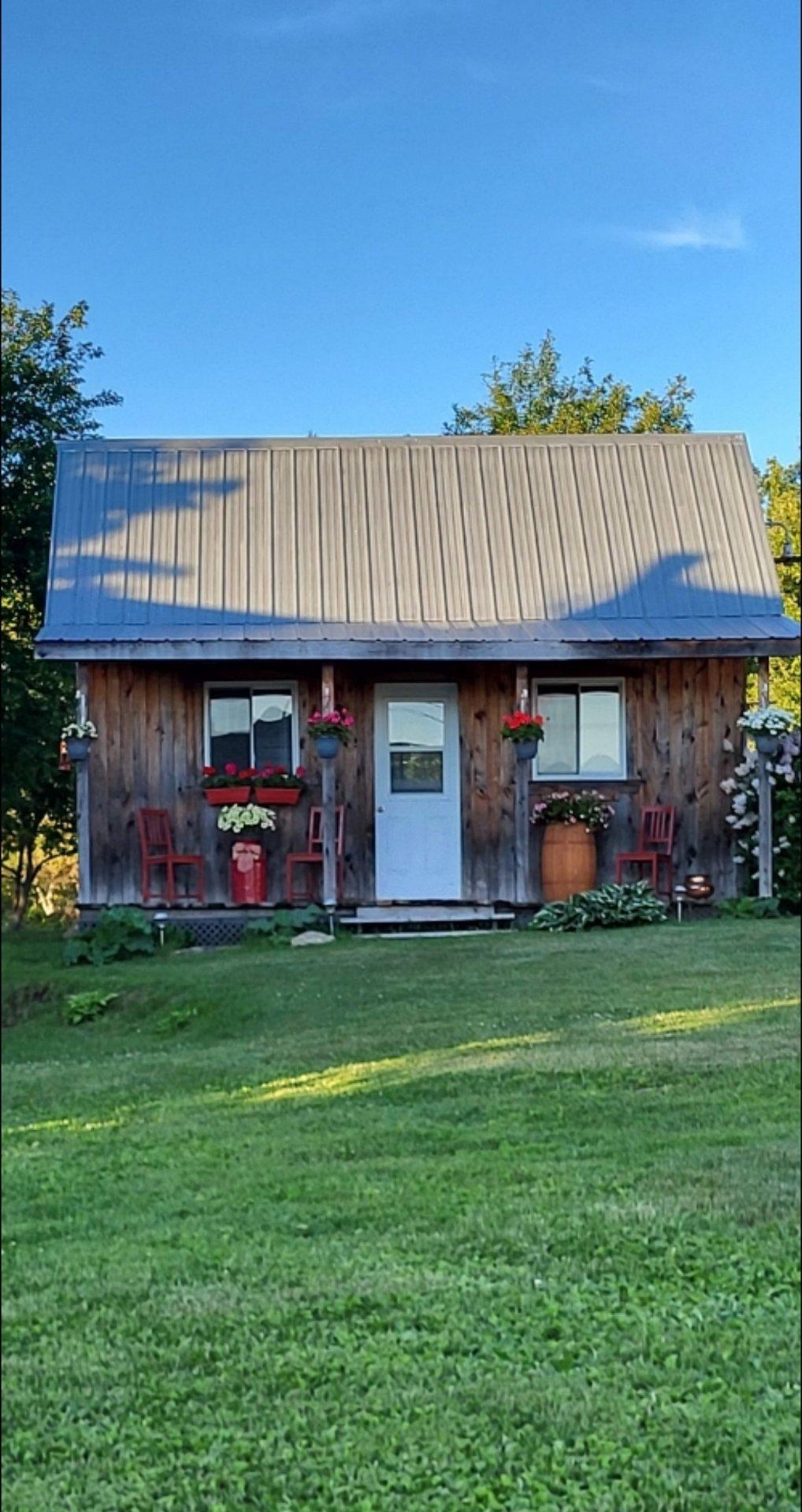 









6250


Rue Principale

,
Saint-Zénon,




QC
J0K3B0

