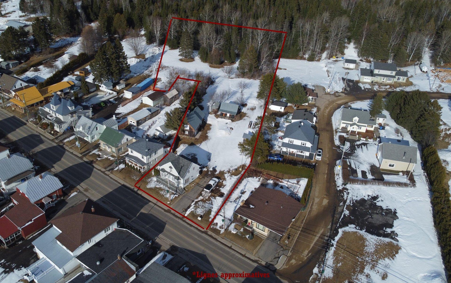 









6250


Rue Principale

,
Saint-Zénon,




QC
J0K3B0

