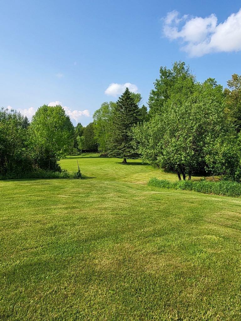 









6250


Rue Principale

,
Saint-Zénon,




QC
J0K3B0

