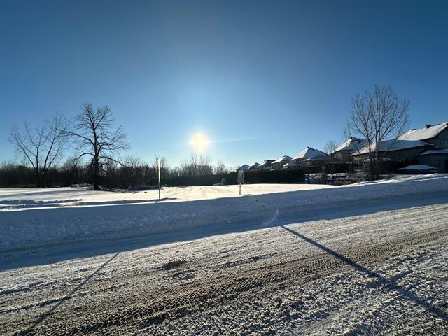 












Rue Émile-Nelligan

,
Boisbriand,







QC
J7G4K5

