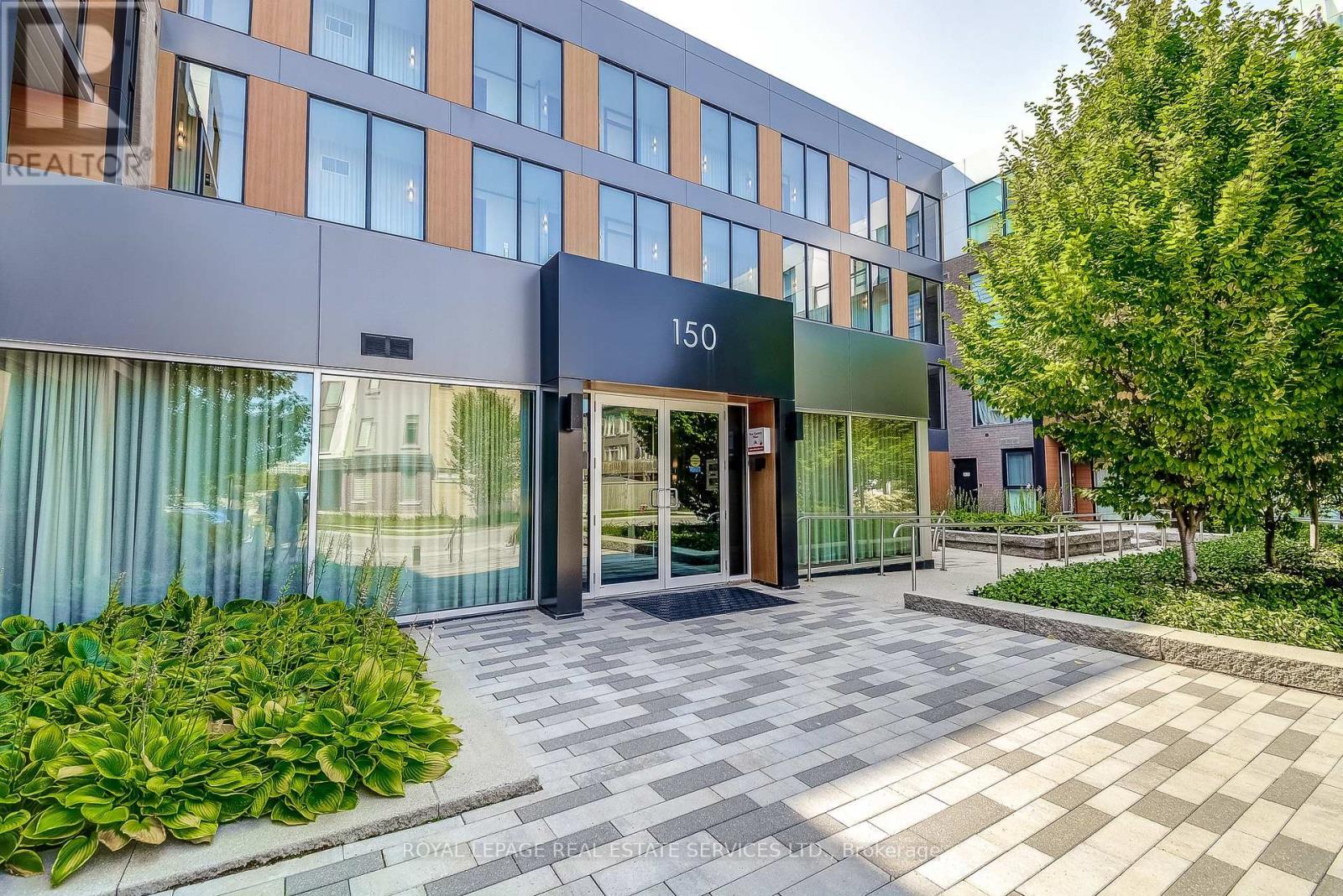 












211 - 150 SABINA DRIVE

,
Oakville,




Ontario
L6H7C3

