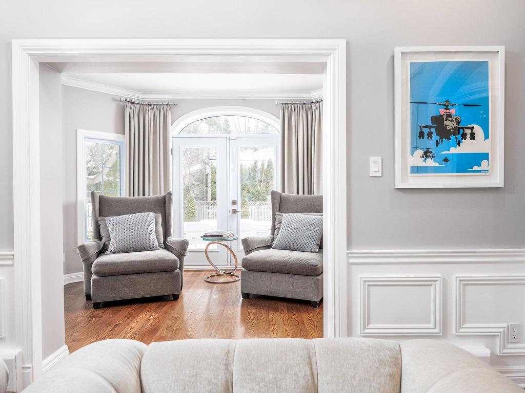 









801


Ch. Caledonia

,
Mont-Royal,




QC
H3R2V2

