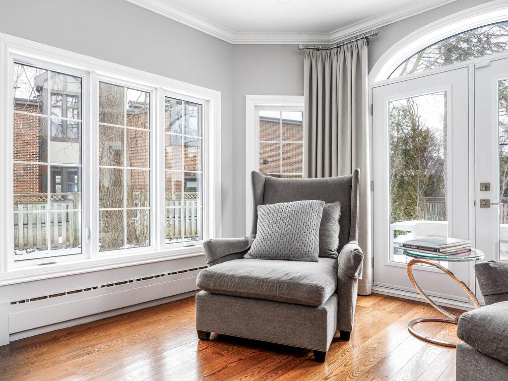









801


Ch. Caledonia

,
Mont-Royal,




QC
H3R2V2

