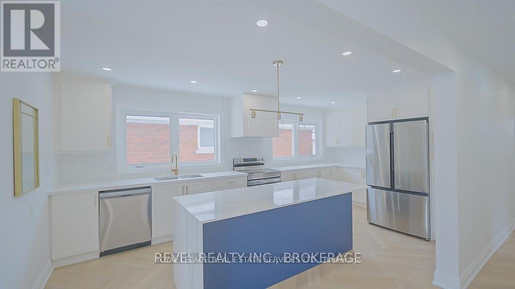 












UPPER - 33 CALLIE ROAD

,
Hamilton,




Ontario
L9A1Z8

