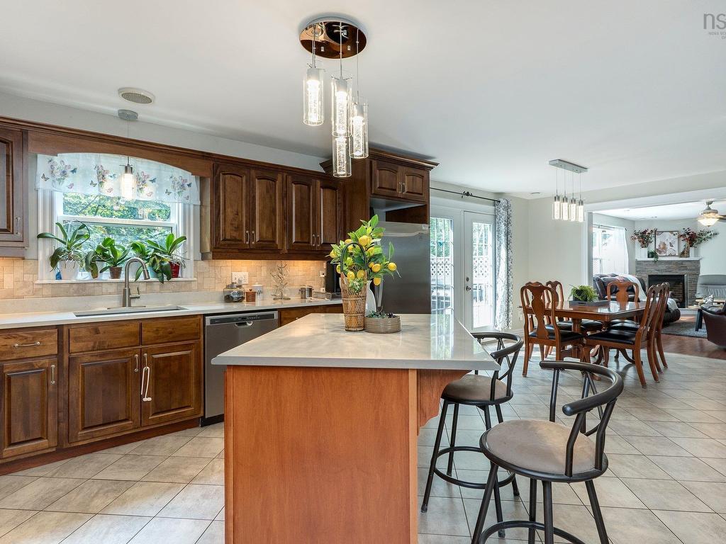 












32 Halewood Drive

,
Falmouth,




NS
B0P 1L0

