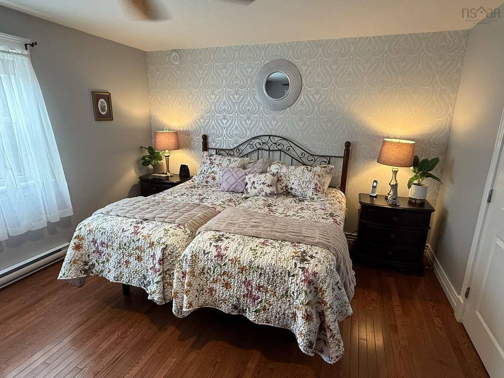 












32 Halewood Drive

,
Falmouth,




NS
B0P 1L0

