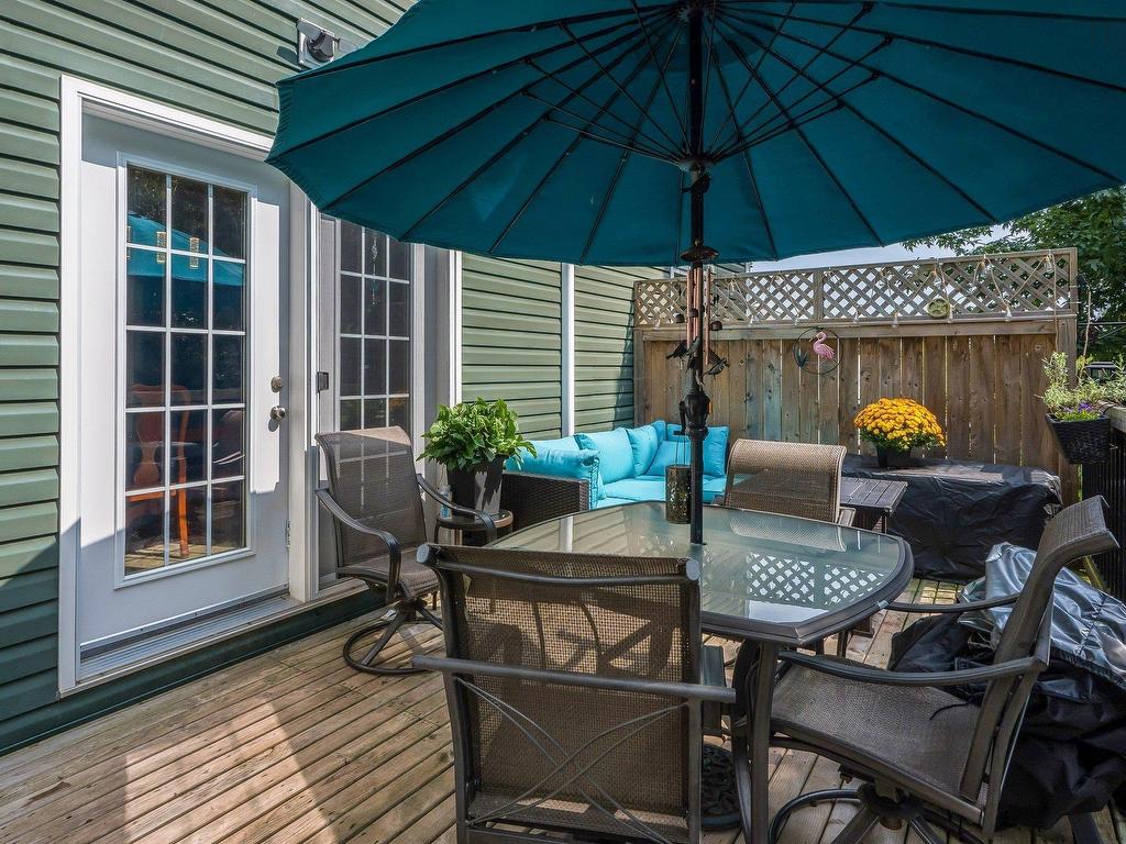 












32 Halewood Drive

,
Falmouth,




NS
B0P 1L0

