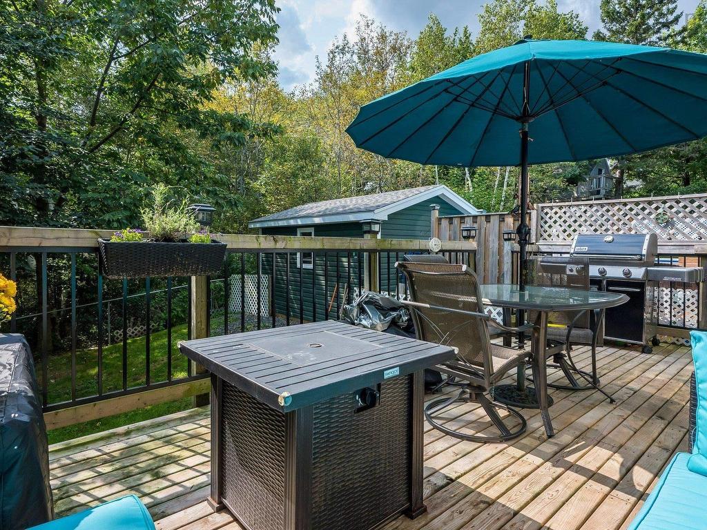 












32 Halewood Drive

,
Falmouth,




NS
B0P 1L0

