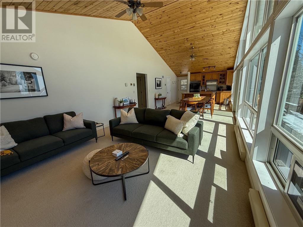 












150 Pennie Avenue

,
Tehkummah, Manitoulin Island,




Ontario
P0P2C0

