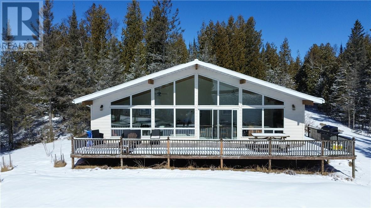 












150 Pennie Avenue

,
Tehkummah, Manitoulin Island,




Ontario
P0P2C0

