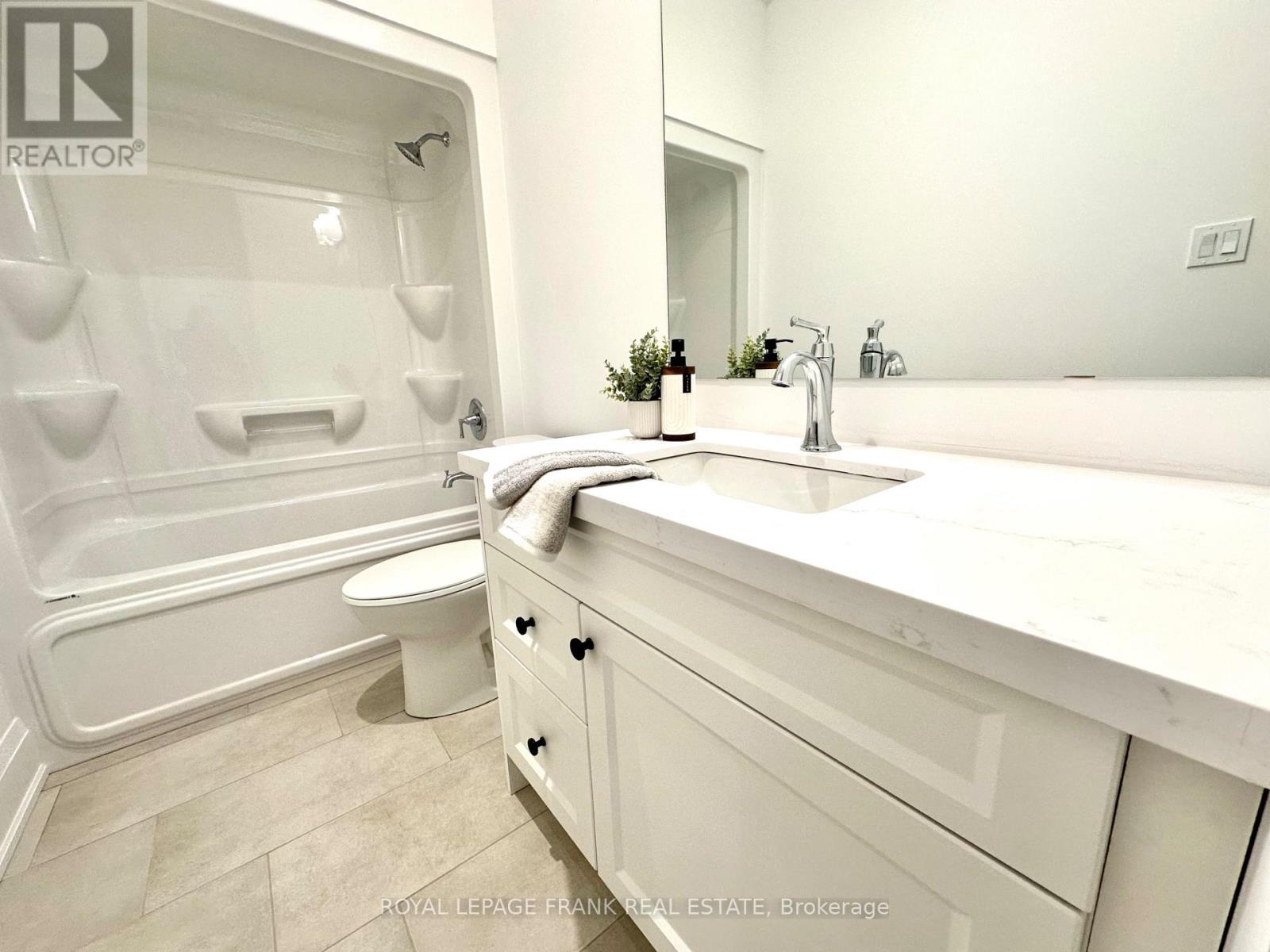 












34 POND STREET

,
Trent Hills (Hastings),




Ontario
K0L1Y0

