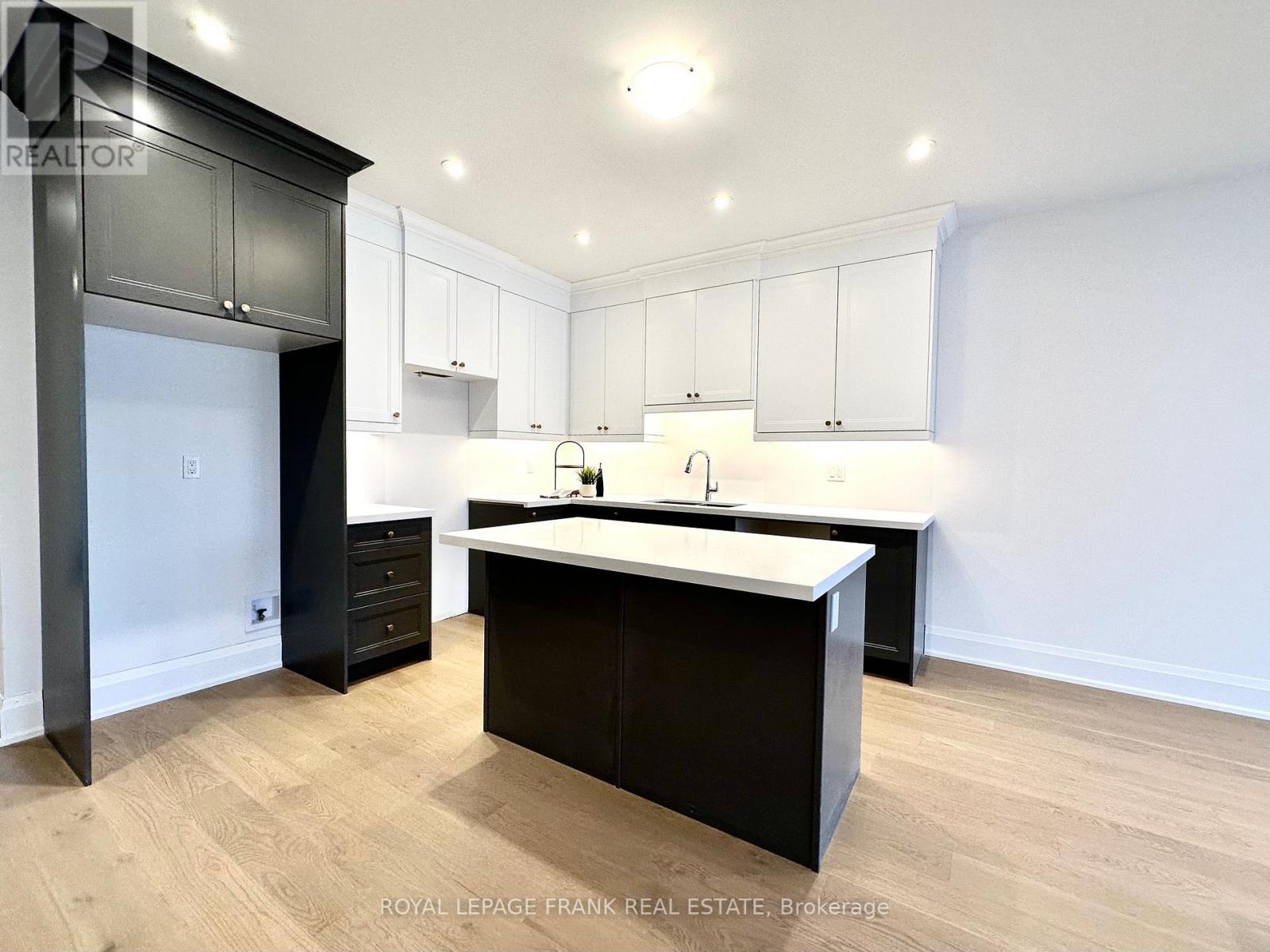 












34 POND STREET

,
Trent Hills (Hastings),




Ontario
K0L1Y0

