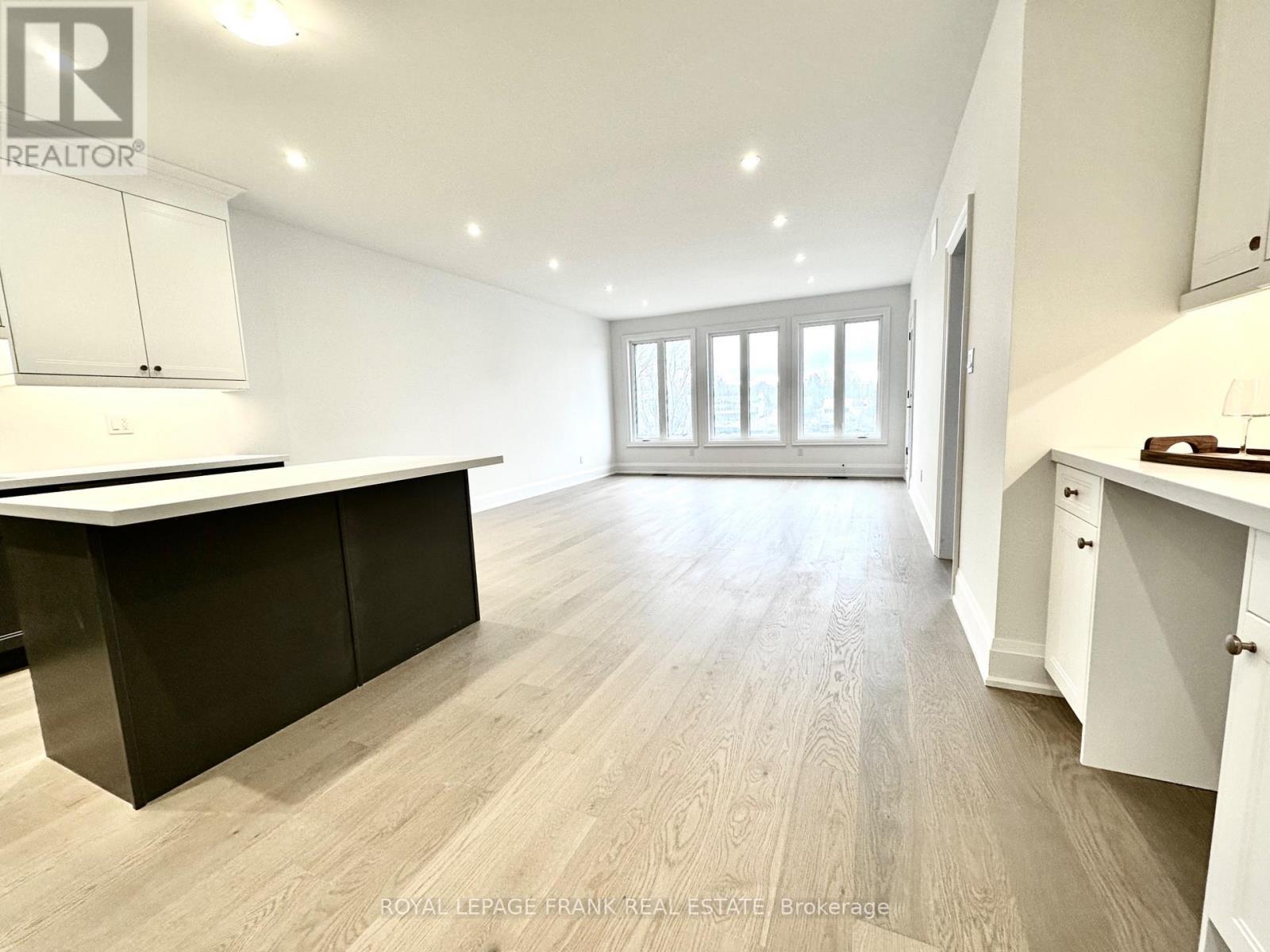 












34 POND STREET

,
Trent Hills (Hastings),




Ontario
K0L1Y0

