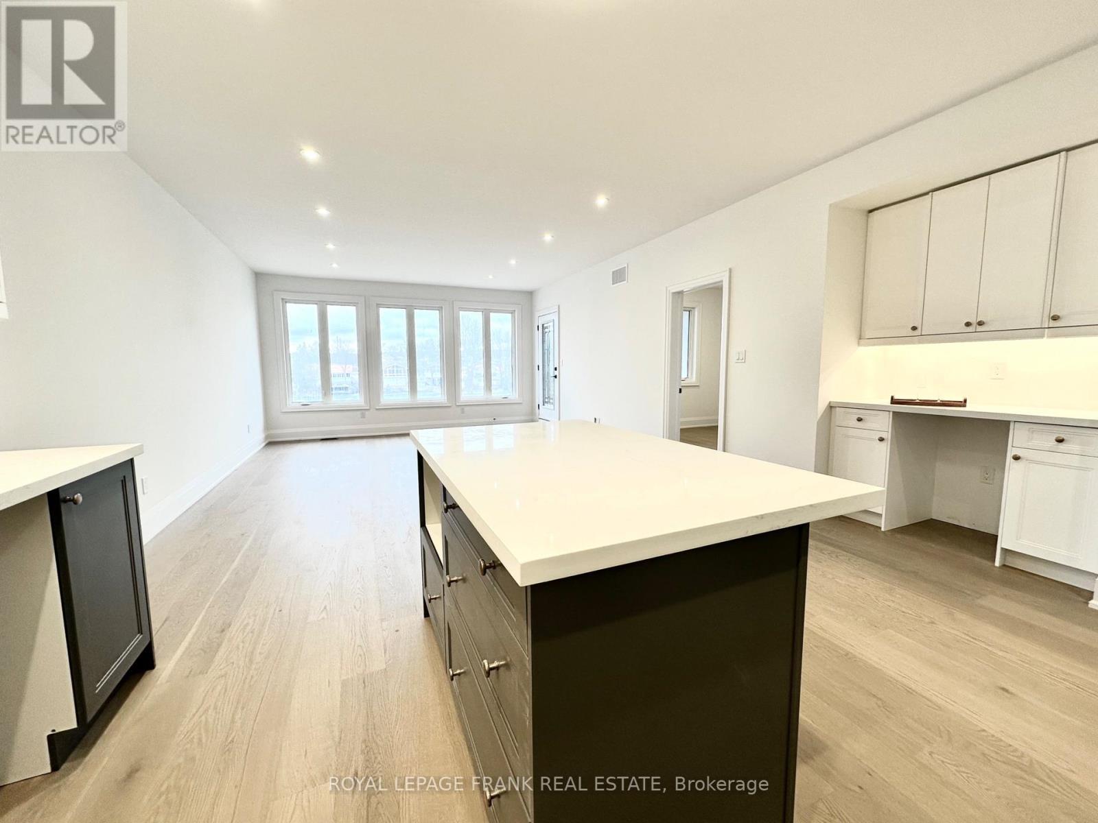 












34 POND STREET

,
Trent Hills (Hastings),




Ontario
K0L1Y0

