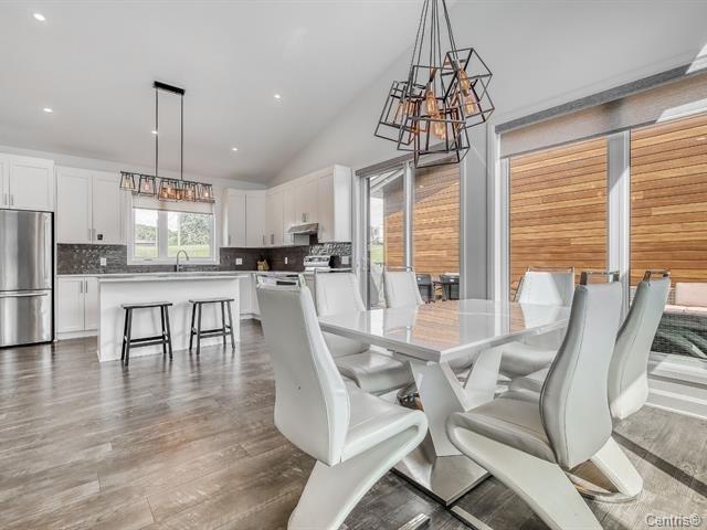 









270


Ch. H.-Zurenski

, A,
Val-des-Monts,




QC
J8N5J2

