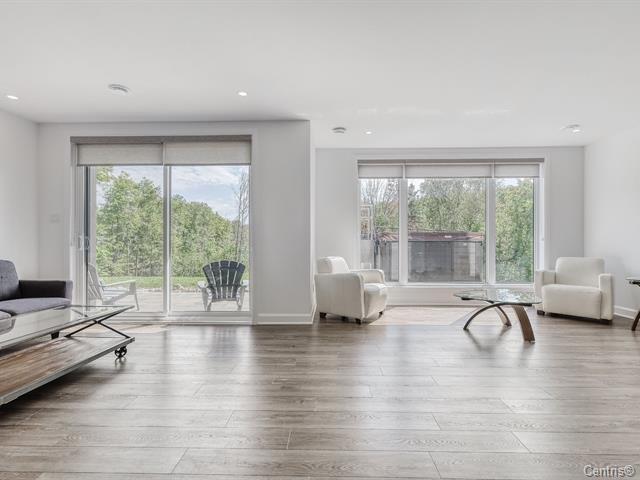 









270


Ch. H.-Zurenski

, A,
Val-des-Monts,




QC
J8N5J2

