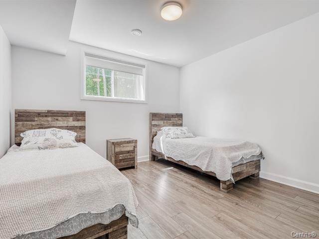 









270


Ch. H.-Zurenski

, A,
Val-des-Monts,




QC
J8N5J2

