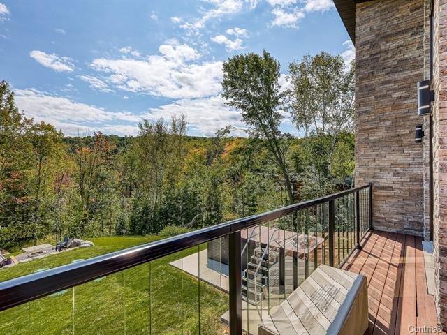 









270


Ch. H.-Zurenski

, A,
Val-des-Monts,




QC
J8N5J2

