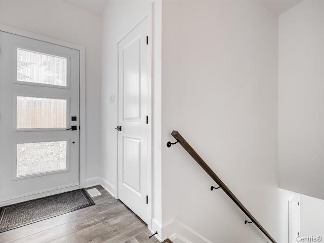 









270


Ch. H.-Zurenski

, A,
Val-des-Monts,




QC
J8N5J2

