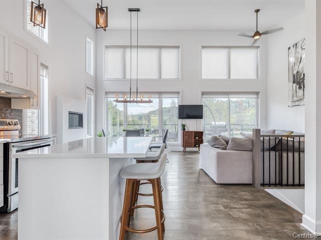 









270


Ch. H.-Zurenski

, B,
Val-des-Monts,




QC
J8N5J2

