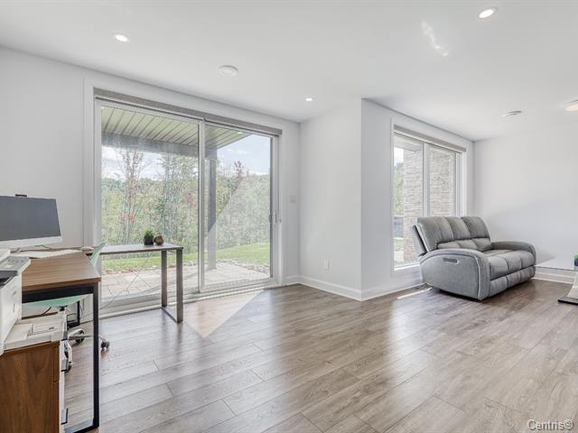 









270


Ch. H.-Zurenski

, B,
Val-des-Monts,




QC
J8N5J2

