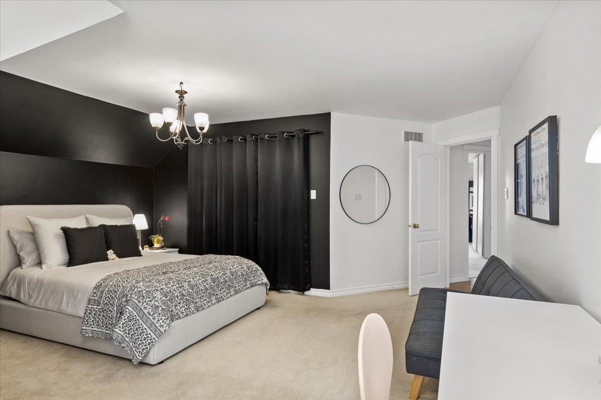 









111


Rue Champêtre

,
Gatineau (Aylmer),




QC
J9H6W4

