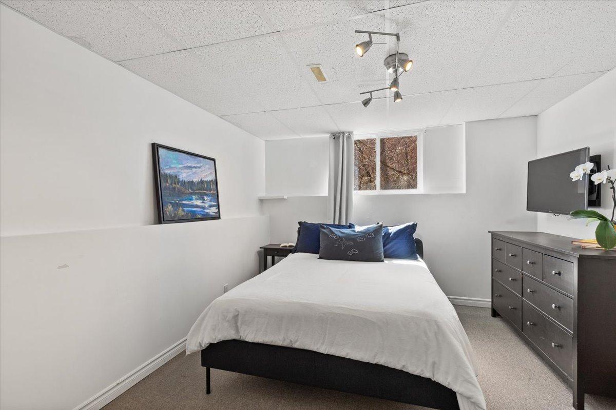 









111


Rue Champêtre

,
Gatineau (Aylmer),




QC
J9H6W4

