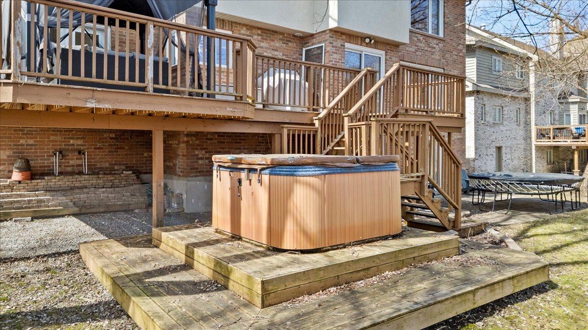 









111


Rue Champêtre

,
Gatineau (Aylmer),




QC
J9H6W4

