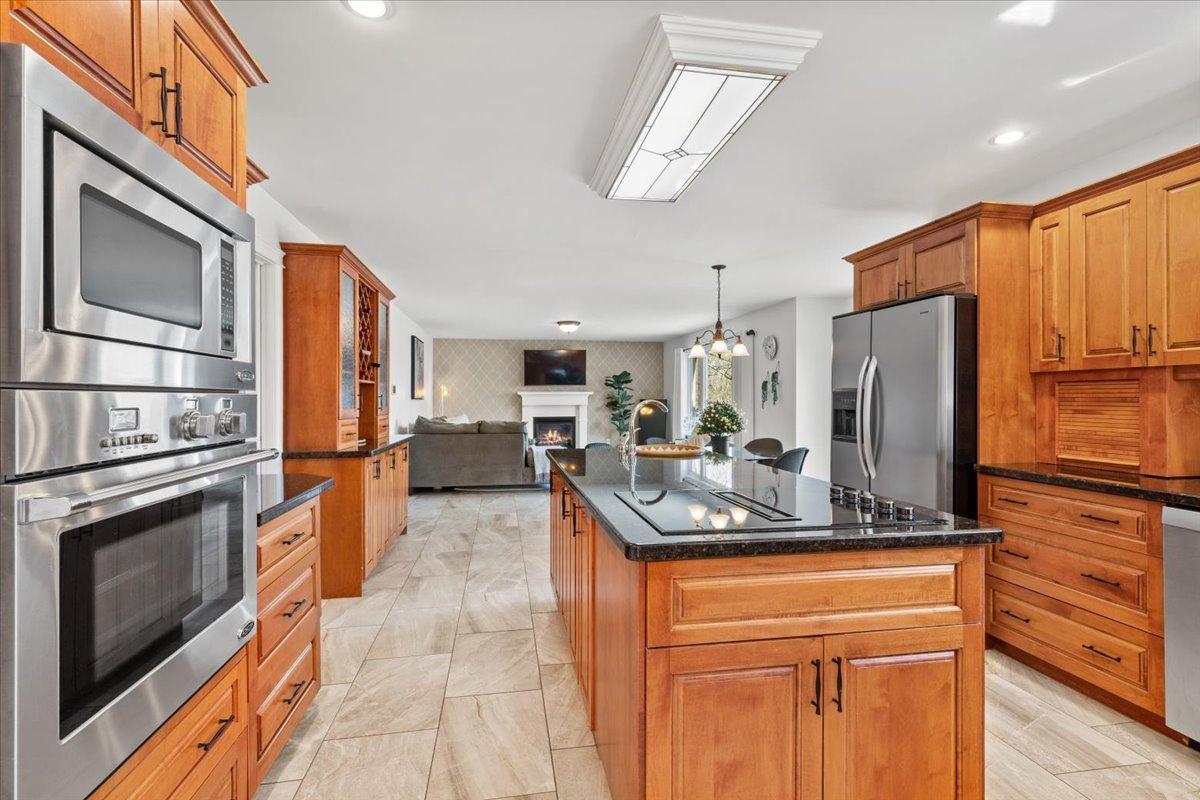









111


Rue Champêtre

,
Gatineau (Aylmer),




QC
J9H6W4

