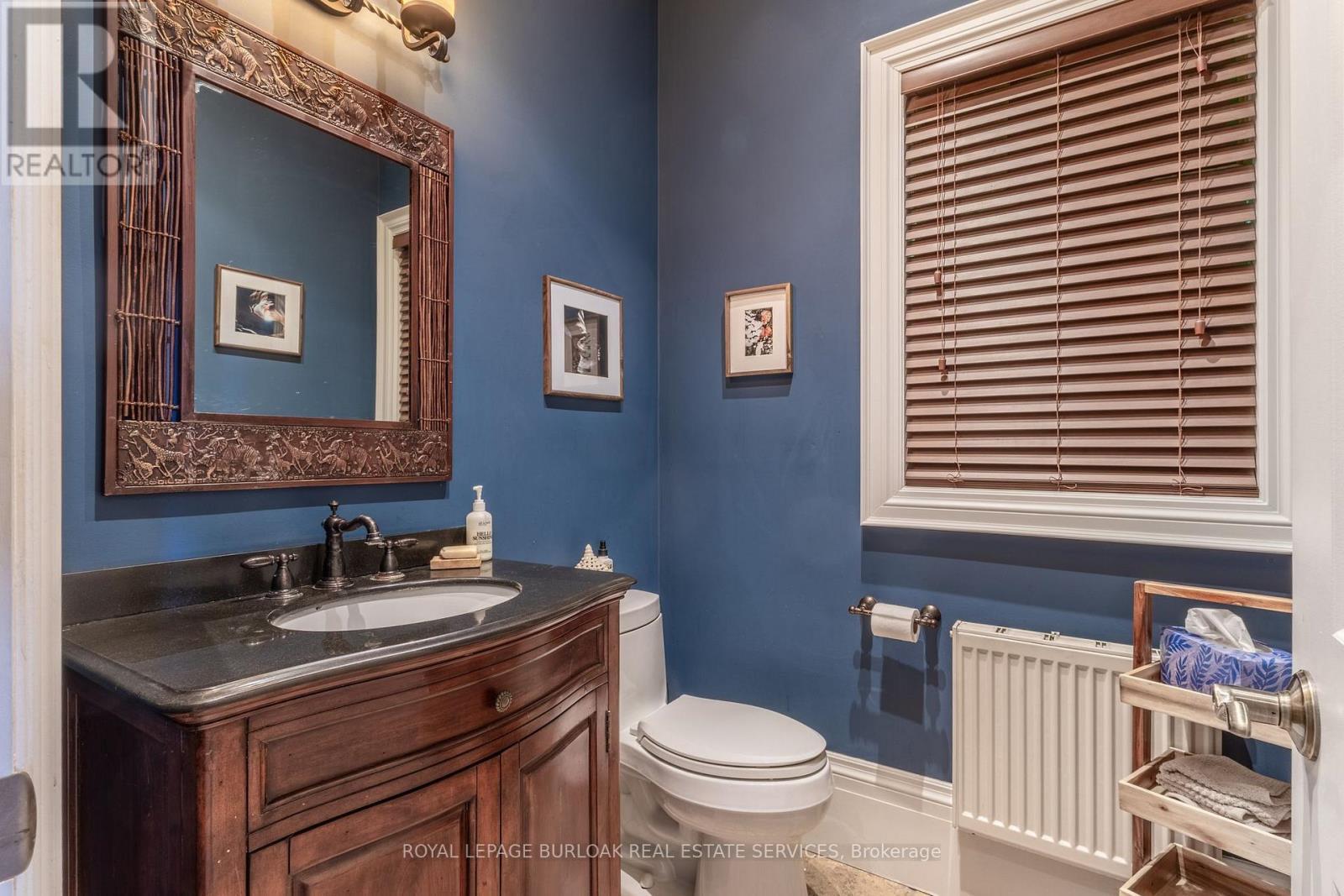 












957 BEACH BOULEVARD

,
Hamilton,




Ontario
L8H6Z7

