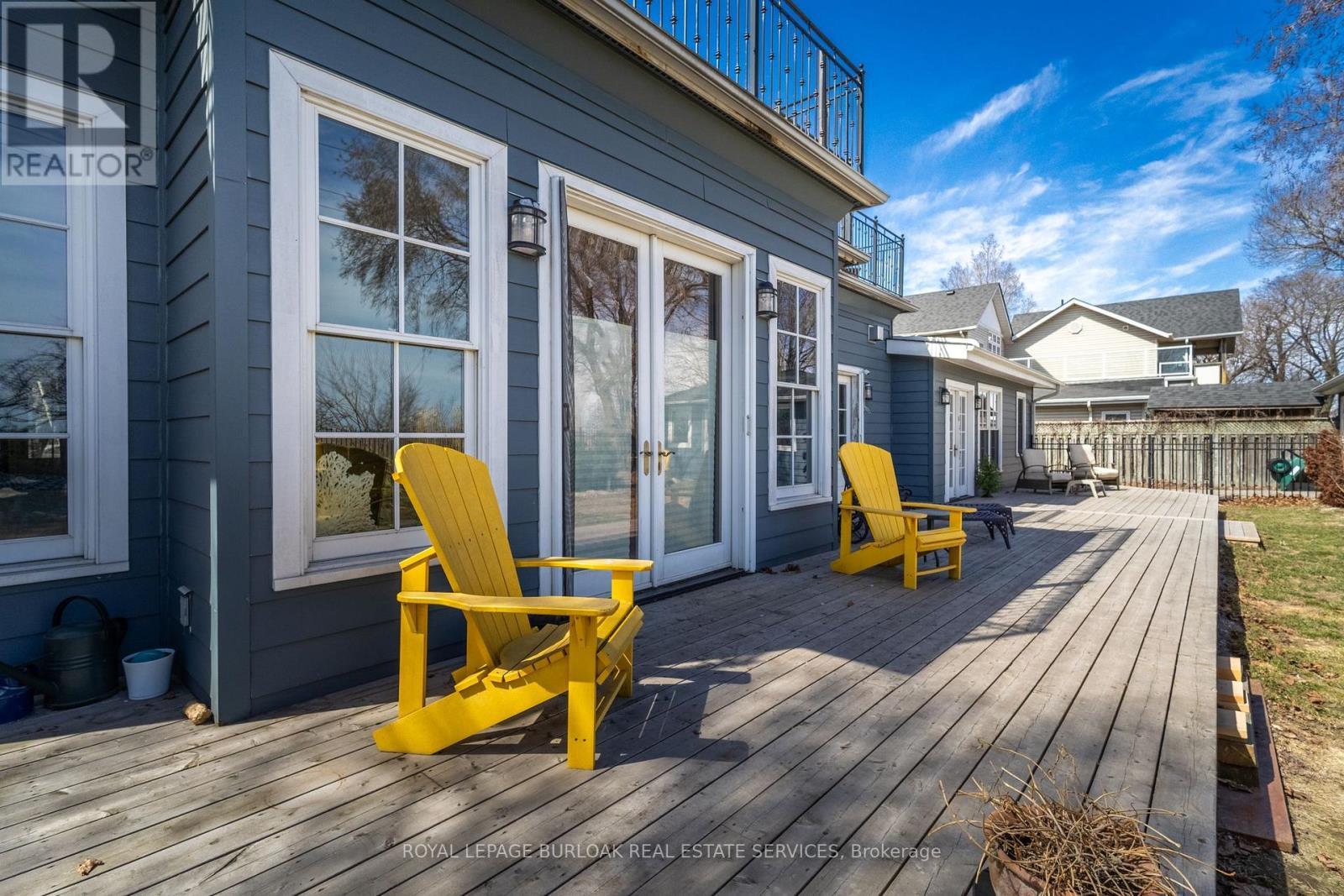 












957 BEACH BOULEVARD

,
Hamilton,




Ontario
L8H6Z7

