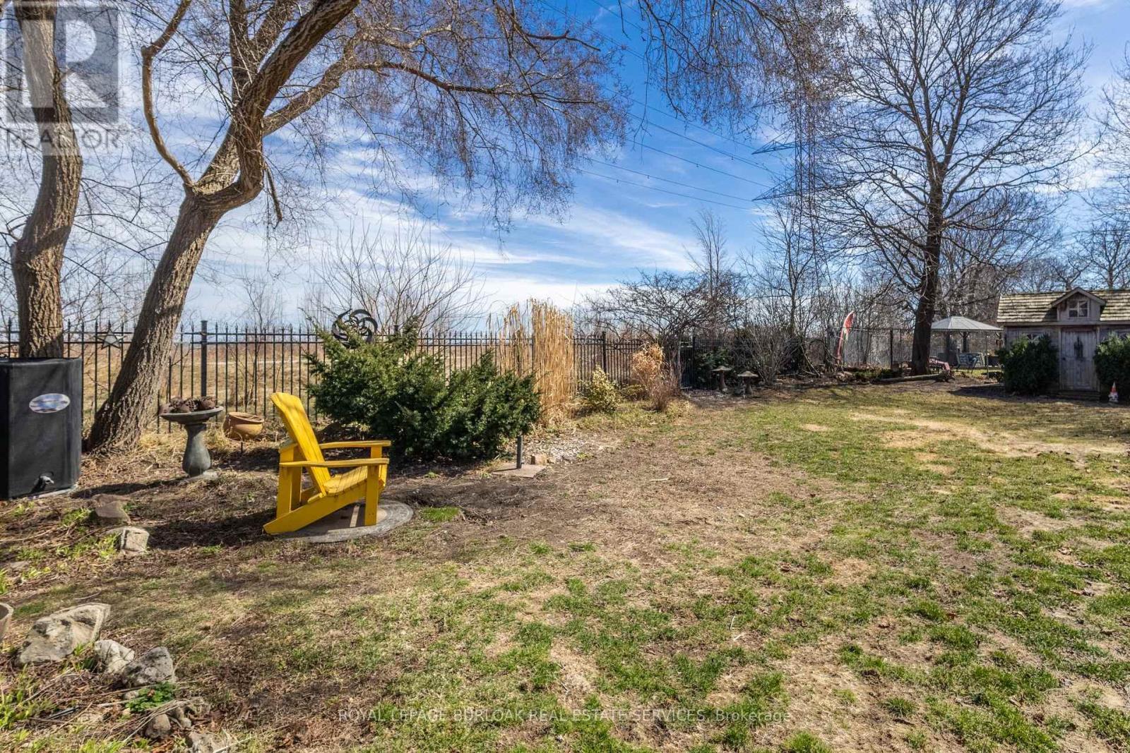 












957 BEACH BOULEVARD

,
Hamilton,




Ontario
L8H6Z7

